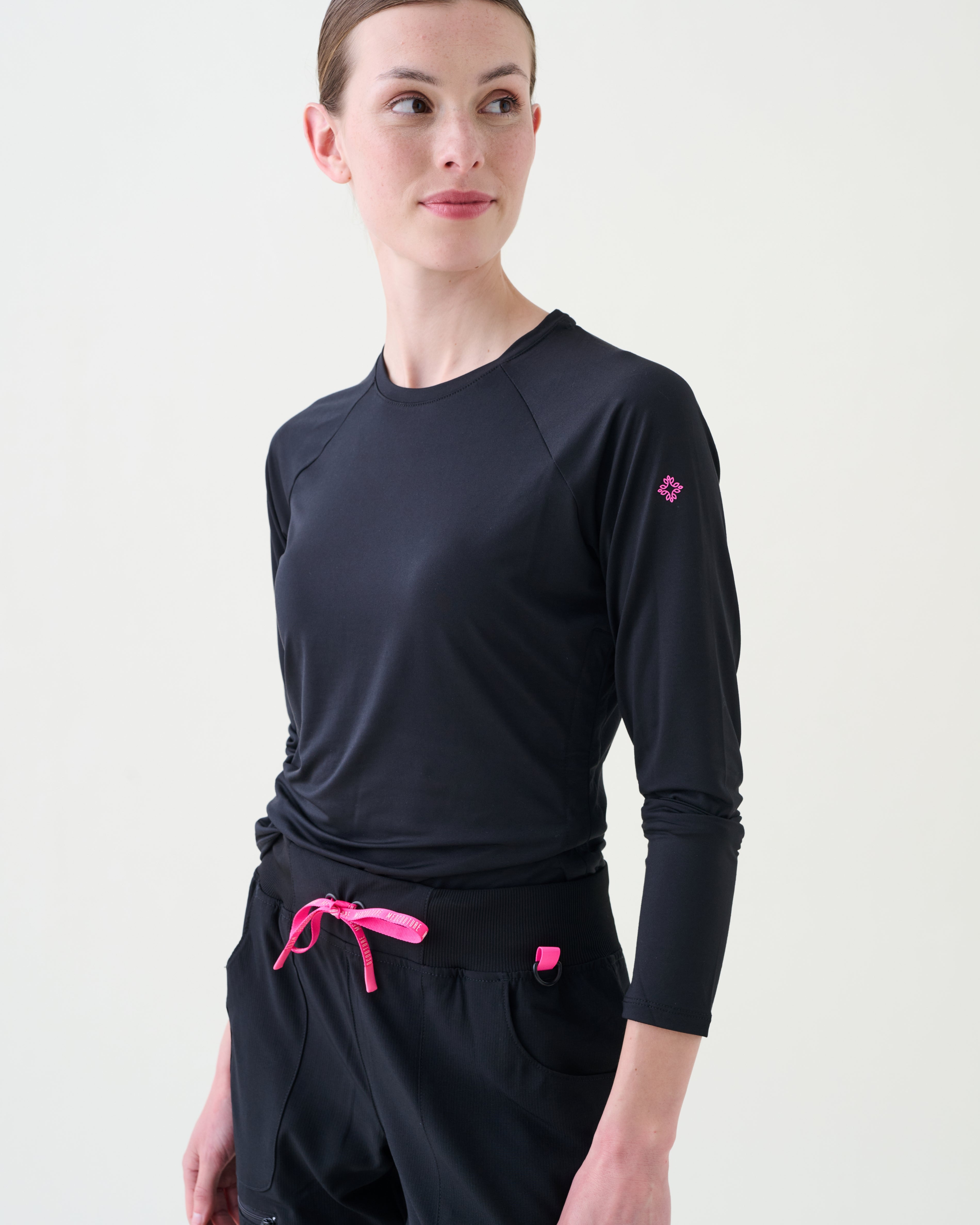 Med Couture AMP Long-Sleeve Ruched Underscrub